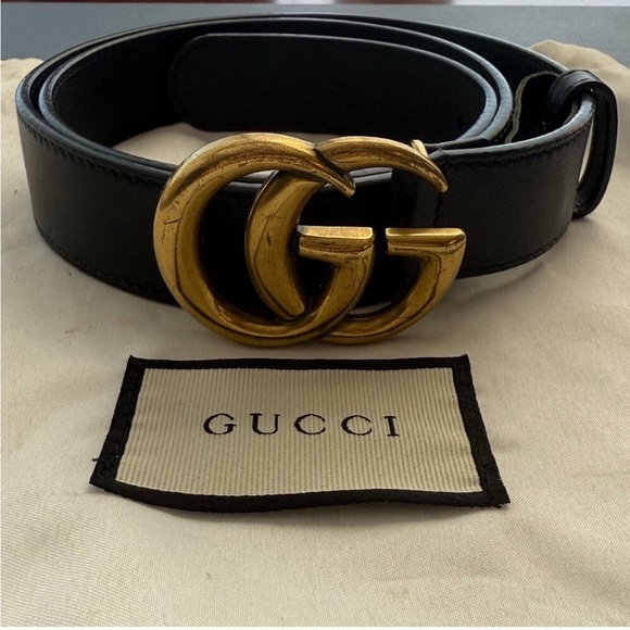 Gucci Black Leather Belt with Antiqued Gold Double G Buckle main image 6